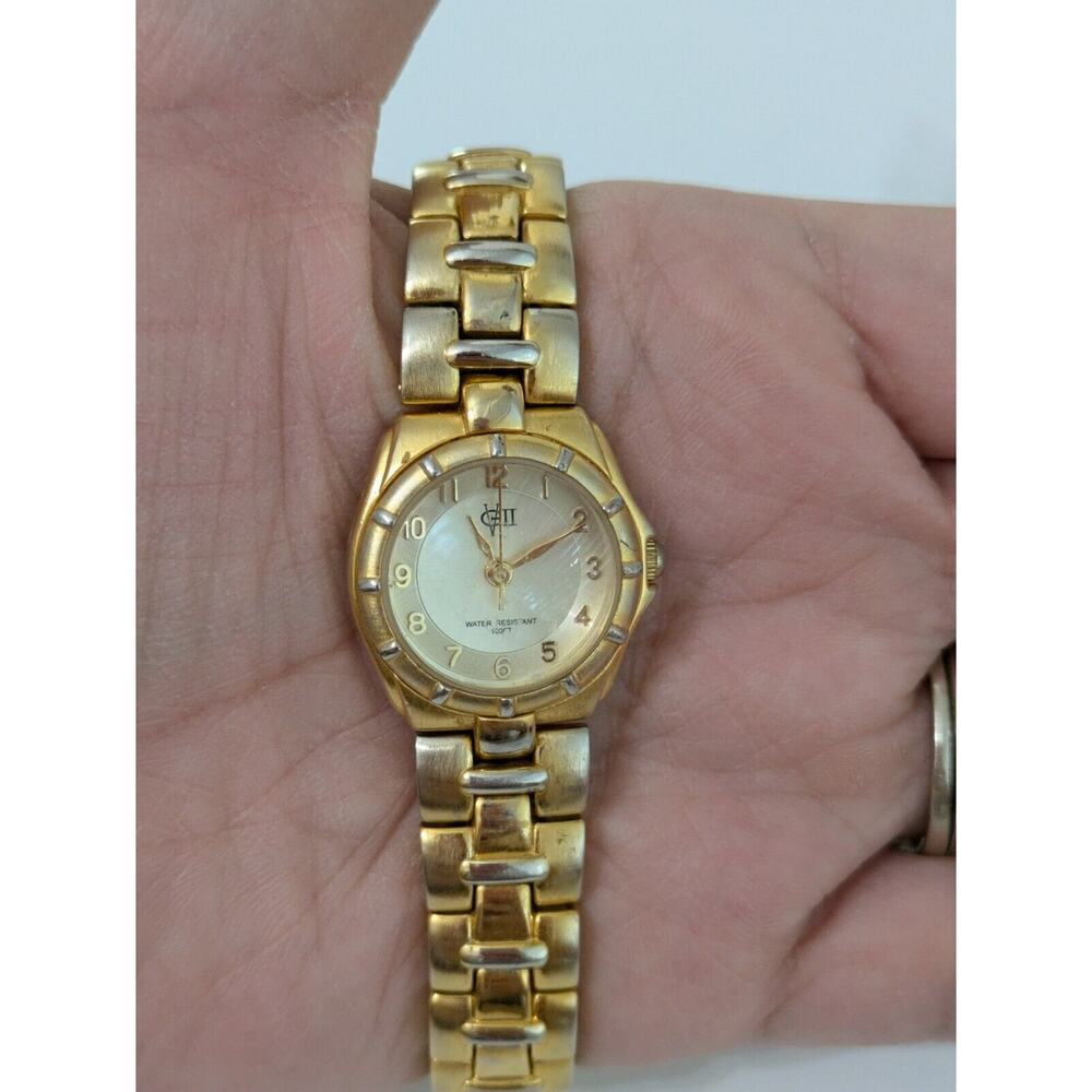 GII Gold Tone Quartz Ladies Watch Stainless‎ Steel 8208 100ft Water Resistant